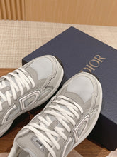 Load image into Gallery viewer, Christian Dior Men B30 Sneaker