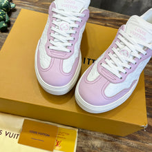 Load image into Gallery viewer, Louis Vuitton Groovy Platform Sneaker