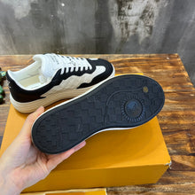 Load image into Gallery viewer, Louis Vuitton Groovy Platform Sneakers