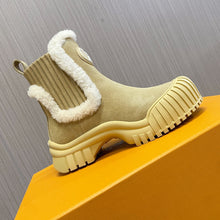 Load image into Gallery viewer, Louis Vuitton Ruby Flat Ranger Boots