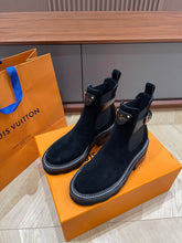Load image into Gallery viewer, Louis Vuitton Beaubourg Ankle Boots