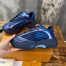 Load image into Gallery viewer, Louis Vuitton Discovery Lace Up Sneakers
