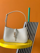 Load image into Gallery viewer, YSL Le 5 A 7 Hobo Bag