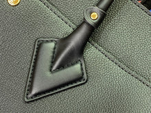 Load image into Gallery viewer, Louis Vuitton On My Side MM Bag