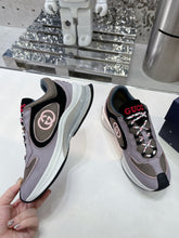 Load image into Gallery viewer, Gucci Run Sneakers