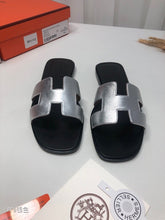 Load image into Gallery viewer, Hermes Oran Sandal