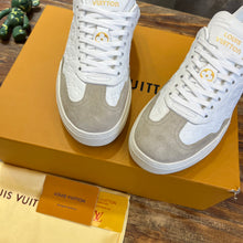 Load image into Gallery viewer, Louis Vuitton Groovy Platform Sneaker