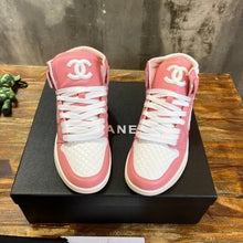Load image into Gallery viewer, Chanel x Nike Sneakers
