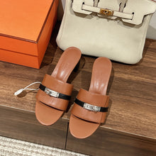 Load image into Gallery viewer, Hermes Gigi Sandal