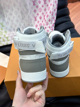 Load image into Gallery viewer, Louis Vuitton Rivoli Sneakers