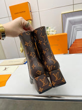 Load image into Gallery viewer, Louis Vuitton Shake Ankle Boots