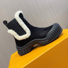 Load image into Gallery viewer, Louis Vuitton Ruby Flat Ranger Boots