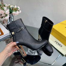 Load image into Gallery viewer, Fendi Delfina Ankle Boots