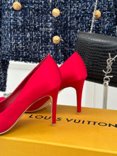 Load image into Gallery viewer, Louis Vuitton Pump