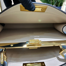 Load image into Gallery viewer, Fendi Peekaboo Medium iseeu Bag