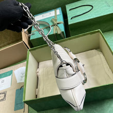 Load image into Gallery viewer, Gucci Horsebit Chain Medium Shoulder Bag