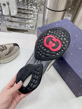 Load image into Gallery viewer, Gucci Run Sneakers