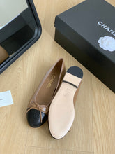 Load image into Gallery viewer, Chanel Ballet Flats Shoe