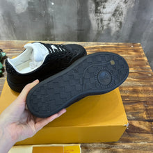Load image into Gallery viewer, Louis Vuitton Groovy Platform Sneakers