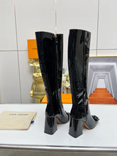 Load image into Gallery viewer, Louis Vuitton Shake High Boots