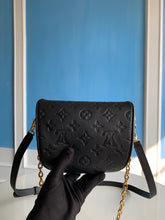 Load image into Gallery viewer, Louis Vuitton Mini Bumbag