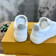 Load image into Gallery viewer, Louis Vuitton Groovy Platform Sneakers
