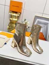 Load image into Gallery viewer, Louis Vuitton Shake Ankle Boots