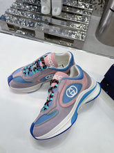 Load image into Gallery viewer, Gucci Run Sneakers
