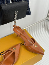 Load image into Gallery viewer, Louis vuitton Stellar Slingback Pump