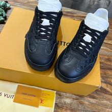 Load image into Gallery viewer, Louis Vuitton Groovy Platform Sneakers