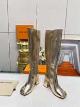 Load image into Gallery viewer, Louis Vuitton Shake High Boots