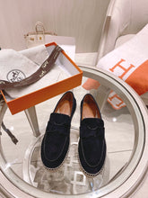 Load image into Gallery viewer, Hermes Trip Espadrilles