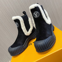 Load image into Gallery viewer, Louis Vuitton Ruby Flat Ranger Boots