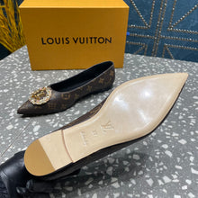 Load image into Gallery viewer, Louis Vuitton Flat Ballerina