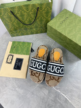 Load image into Gallery viewer, Gucci Platform Slide Sandal