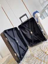 Load image into Gallery viewer, Louis Vuitton Horizon 50 Suitcase