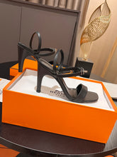 Load image into Gallery viewer, Hermes Glamour 70 Sandals