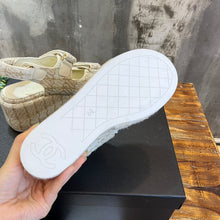 Load image into Gallery viewer, Chanel Platform Sandals