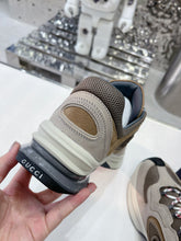 Load image into Gallery viewer, Gucci Run Sneakers