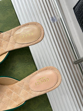 Load image into Gallery viewer, Gucci Sandals With Horsebit