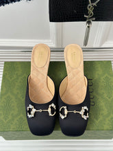 Load image into Gallery viewer, Gucci Sandals With Horsebit