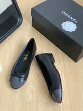 Load image into Gallery viewer, Chanel Ballet Flats Shoe
