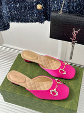 Load image into Gallery viewer, Gucci Sandals With Horsebit