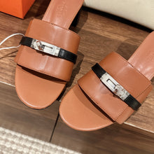 Load image into Gallery viewer, Hermes Gigi Sandal