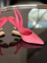 Load image into Gallery viewer, Fendi First Heel Slingbacks