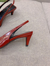 Load image into Gallery viewer, Gucci Slingback Pump