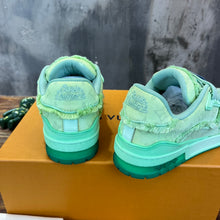 Load image into Gallery viewer, Louis Vuitton Trainer Sneakers