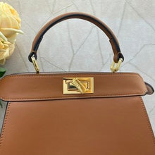 Load image into Gallery viewer, Fendi Peekaboo Medium iseeu Bag