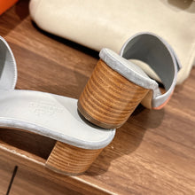 Load image into Gallery viewer, Hermes Gigi Sandal