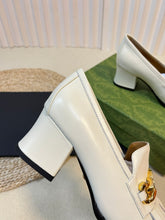 Load image into Gallery viewer, Gucci interlocking G Mid Heel Pump
